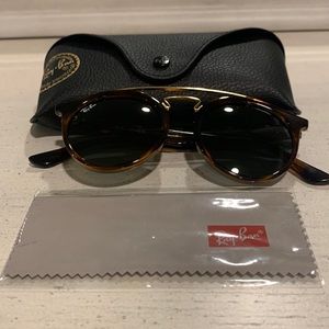 RayBan 4256 unisex Double bridge Polaroid sunglasses